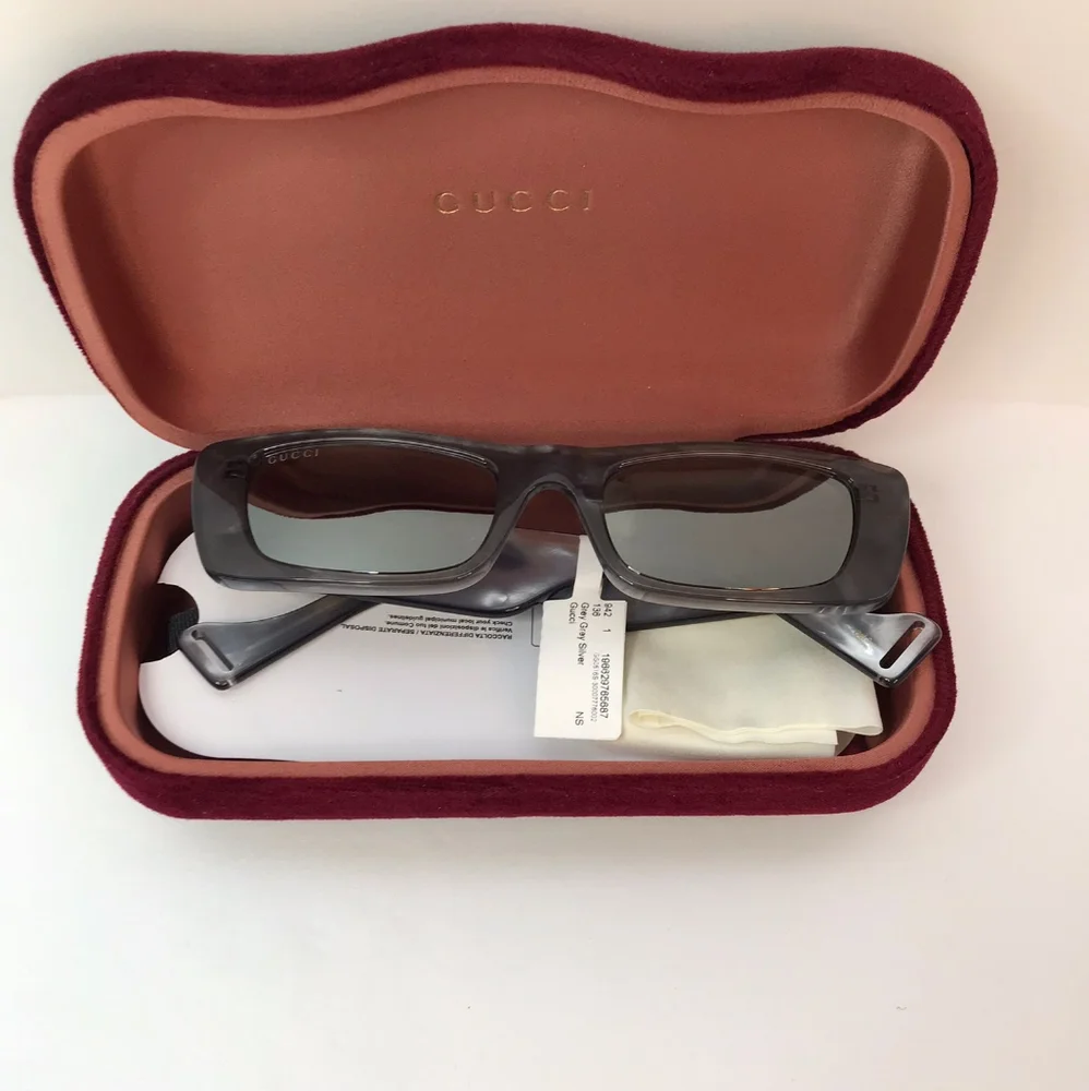 New - 💯 Original Gucci GG0516S 002 52 Unisex Sunglasses